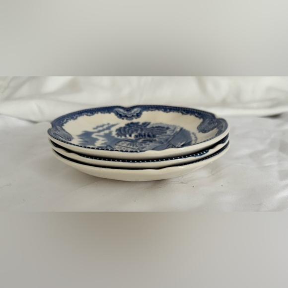 Johnson Brothers Blue White Castle Saucers Set of 3 England - Picture 3 of 4
